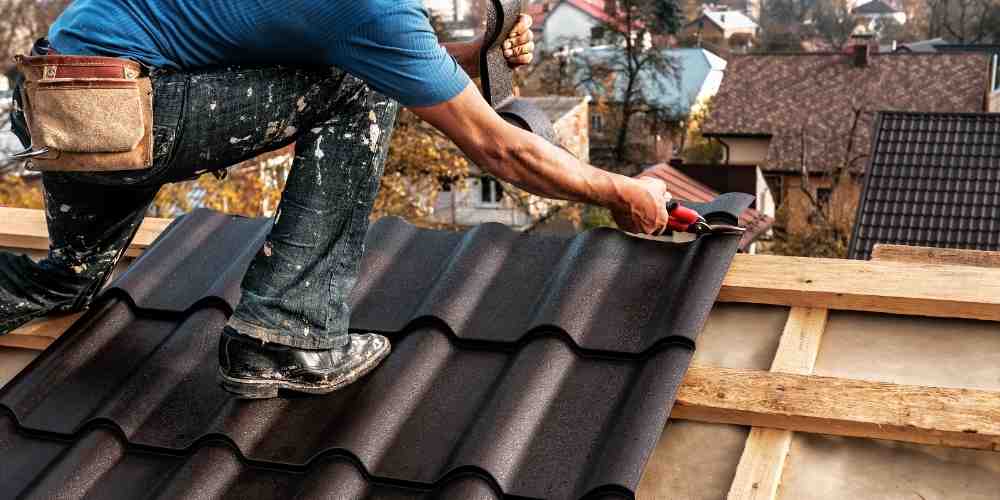 pointing roof tiles - tile repairs near me - lichen on roof tiles - best tiler - tile roof leak repair - replace tile roof maintenance
